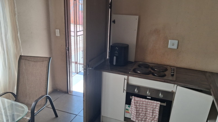 5 Bedroom Property for Sale in Mabopane Unit A North West